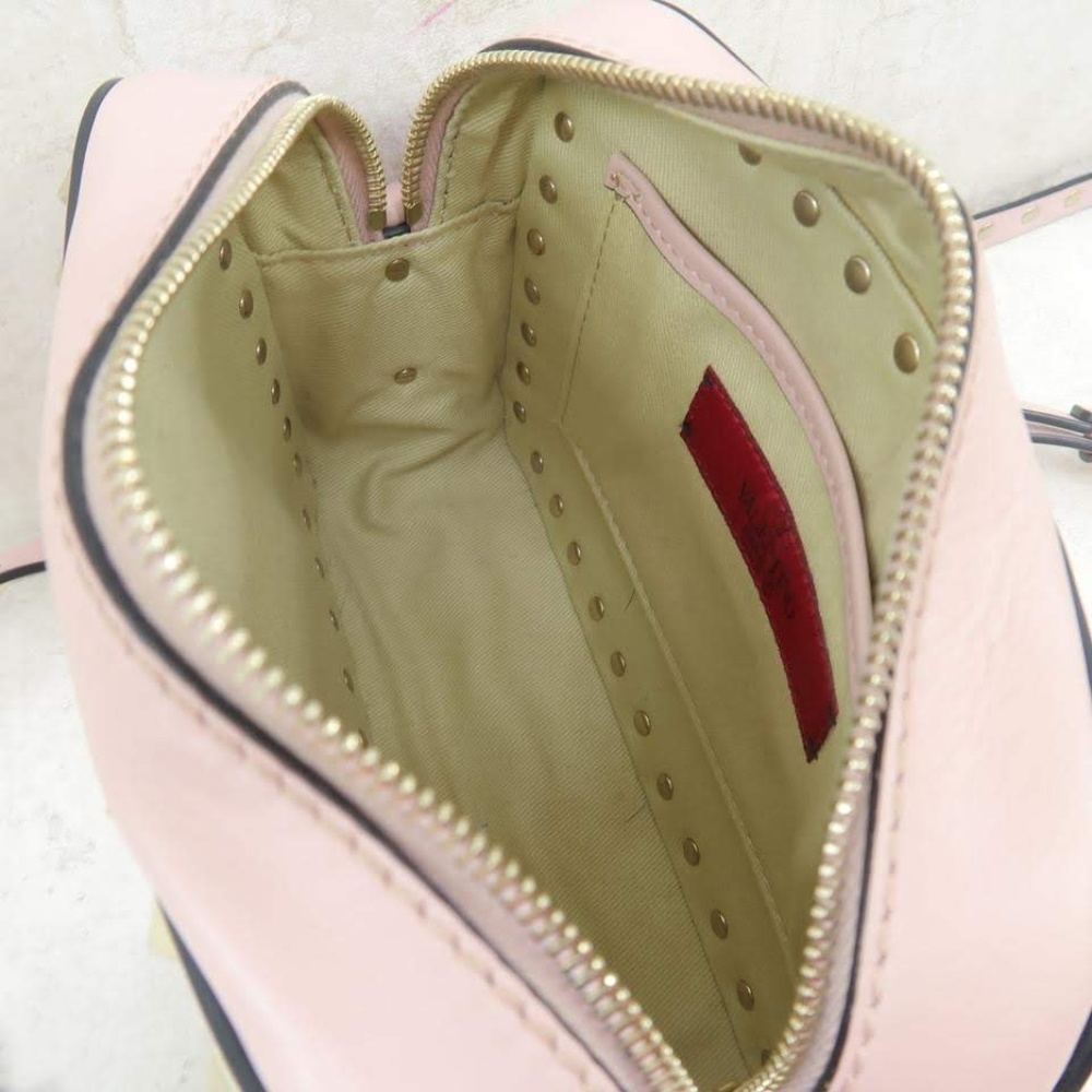 SOLD Valentino Blush Rockstud Camera Crossbody - Picture 4 of 8